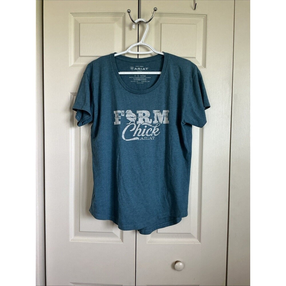 Ariat Women Farm Life “Farm Chick” Short Sleeve Steel Blue Graphic Tshirt Large